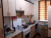 Satılır 3 otaqlı 70 m2 köhnə tikili Gənclik m.