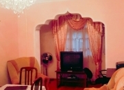 Satılır 3 otaqlı 80 m2 köhnə tikili Ukrayna dairəsi