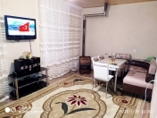 Satılır 4 otaqlı 60 m2 köhnə tikili Şəki