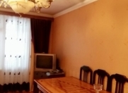 Satılır 3 otaqlı 72 m2 köhnə tikili Gənclik m.
