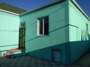 Satılır 3 otaqlı 100 m2 həyət evi Binə