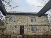 Satılır 5 otaqlı 200 m2 həyət evi 1 mkr