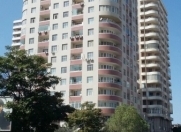 İcarəyə verilir 3 otaqlı 182 m2 yeni tikili Elmlər Akademiyası m.