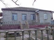 Satılır 4 otaqlı 104 m2 həyət evi Saray