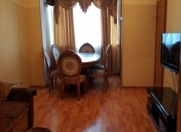 İcarəyə verilir 2 otaqlı 60 m2 köhnə tikili Memar Əcəmi m.