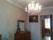 İcarəyə verilir 3 otaqlı 75 m2 köhnə tikili Elmlər Akademiyası m.