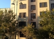 İcarəyə verilir 3 otaqlı 70 m2 köhnə tikili İnşaatçılar m.