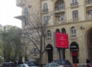 Satılır 4 otaqlı 105 m2 köhnə tikili Sahil m.