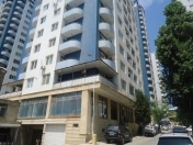 İcarəyə verilir 3 otaqlı 135 m2 yeni tikili Nizami m.