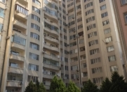Satılır 3 otaqlı 160 m2 yeni tikili Elmlər Akademiyası m.