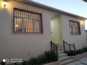 Satılır 3 otaqlı 72 m2 həyət evi Binə