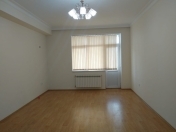 İcarəyə verilir 3 otaqlı 130 m2 ofis Azadlıq prospekti m.