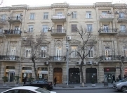 Satılır 3 otaqlı 80 m2 köhnə tikili Sahil m.