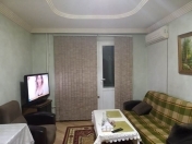 Satılır 2 otaqlı 60 m2 köhnə tikili Elmlər Akademiyası m.