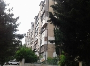 Satılır 3 otaqlı 80 m2 köhnə tikili 4 mkr