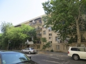 Satılır 2 otaqlı 45 m2 köhnə tikili Space TV