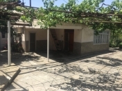 Satılır 5 otaqlı 140 m2 həyət evi Y.Ramana