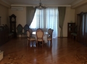 İcarəyə verilir 3 otaqlı 180 m2 yeni tikili Nəriman Nərimanov m.