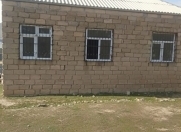 Satılır 4 otaqlı 100 m2 həyət evi Qobu
