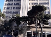 Satılır 2 otaqlı 65 m2 köhnə tikili Elmlər Akademiyası m.