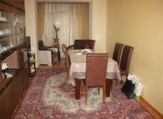 Satılır 4 otaqlı 90 m2 köhnə tikili Badamdar