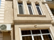 Satılır 6 otaqlı 330 m2 həyət evi 6 mkr