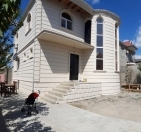 Satılır 4 otaqlı 240 m2 villa Y.Ramana
