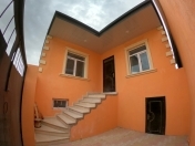 Satılır 3 otaqlı 90 m2 həyət evi Binəqədi