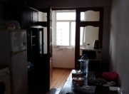 Satılır 2 otaqlı 73 m2 köhnə tikili Montin