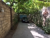 Satılır 5 otaqlı 200 m2 həyət evi Qaraçuxur