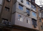 Satılır 2 otaqlı 40 m2 köhnə tikili 1 mkr