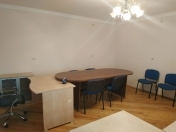İcarəyə verilir 6 otaqlı 180 m2 ofis Nəsimi m.