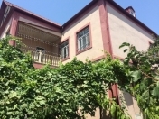 Satılır 9 otaqlı 500 m2 həyət evi Bakıxanov