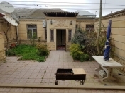 Satılır 4 otaqlı 80 m2 həyət evi Qaraçuxur