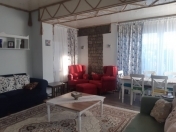 Satılır 6 otaqlı 180 m2 həyət evi Binə