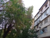 Satılır 1 otaqlı 43 m2 köhnə tikili Qara Qarayev m.