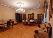 Satılır 4 otaqlı 158 m2 yeni tikili 8 mkr