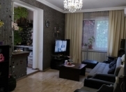 Satılır 2 otaqlı 60 m2 köhnə tikili Həzi Aslanov