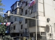 Satılır 2 otaqlı 46 m2 köhnə tikili Zərifə Əliyeva adına park