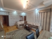 İcarəyə verilir 4 otaqlı 138 m2 yeni tikili Ağ şəhər