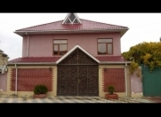 Satılır 8 otaqlı 450 m2 bağ evi Xaçmaz