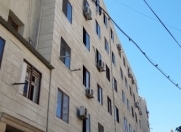 İcarəyə verilir 2 otaqlı 44 m2 köhnə tikili Dövlət Statistika Komitəsi