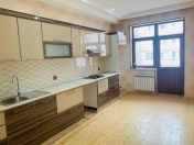Satılır 4 otaqlı 210 m2 yeni tikili 20 yanvar m.