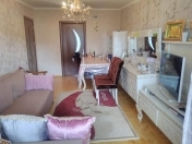 Satılır 3 otaqlı 70 m2 köhnə tikili 8 km