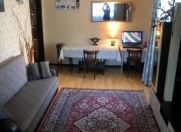 Satılır 2 otaqlı 56 m2 köhnə tikili Nizami m.