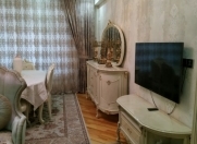 Satılır 2 otaqlı 100 m2 yeni tikili Qara Qarayev m.