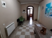 İcarəyə verilir 1 otaqlı 22 m2 ofis Elmlər Akademiyası m.