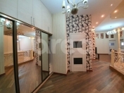 Satılır 4 otaqlı 200 m2 yeni tikili Sahil m.