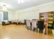 İcarəyə verilir 5 otaqlı 250 m2 yeni tikili 28 Mall