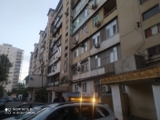 Satılır 2 otaqlı 56 m2 köhnə tikili Neapol dairəsi